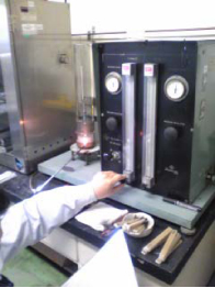 酸素指数試験機（燃焼性試験装置）