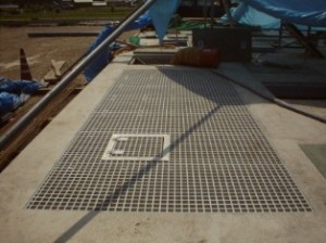 grating FRPグレーチング蓋の施工事例
